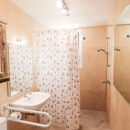 4br | Garden, Bbq & 3m Walk |