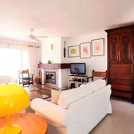 Сasa de vacaciones 4br | Garden, Bbq & 3m Walk | *